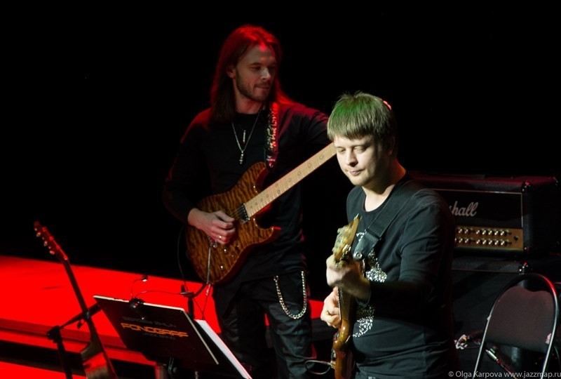 http://www.jazzmap.ru/files/image/files/25381/photo.jpg