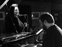 Мариам Мерабова и "Мирайф" на сцене джаз-клуба "Эссе"