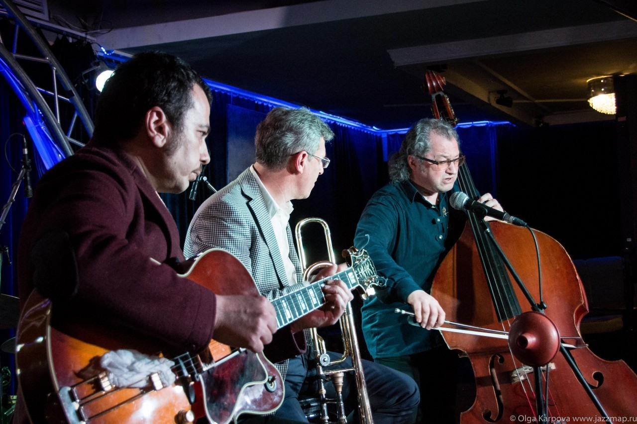 Джазовое трио. Трио столичное. Jazz Trio Москва. Трио тромбонов.