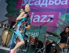 Варя Визбор (вокал). Усадьба JAZZ в Архангельском 2016