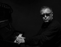 The Hot Club Project под управлением пианиста Максима Ершова ...