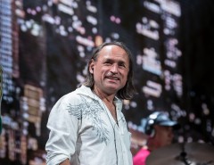 Группа Leonid & Friends в клубе Yota Arena
