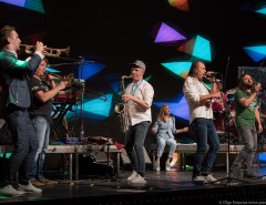 Группа Leonid & Friends в клубе Yota Arena