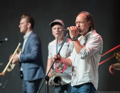 Группа Leonid & Friends в клубе Yota Arena
