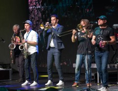 Группа Leonid & Friends в клубе Yota Arena
