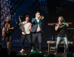 Группа Leonid & Friends в клубе Yota Arena