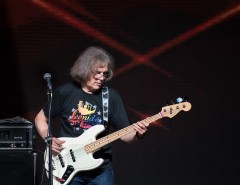 Группа Leonid & Friends в клубе Yota Arena