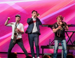 Группа Leonid & Friends в клубе Yota Arena