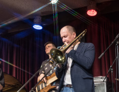 Сергей Долженков и бэнд в джаз клубе "Эссе"