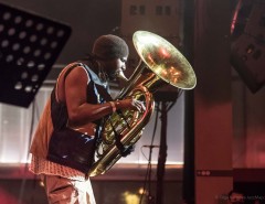 Shabaka Hutchings с проектом "Sons of Kemet" в музее "Гараж"