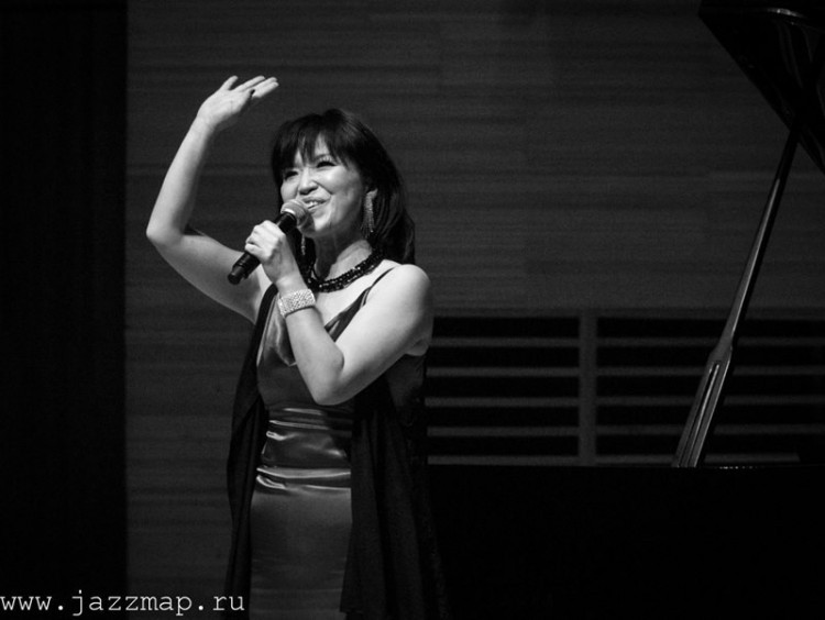 Кейко Мацуи, пианистка и композитор Keiko Matsui