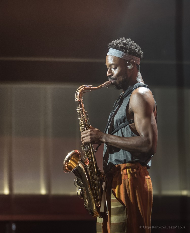 Саксофонист Shabaka Hutchings