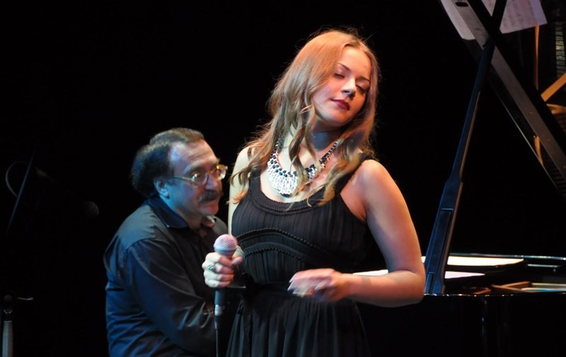 трио под управлением беляева. казахстанский камерный ансамбль forte trio выступил в ташкенте. трио республики казахстан forte trio.