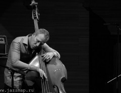 Avishai Cohen Trio