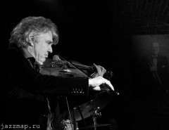 Скрипач Дидье Локвуд (Didier Lockwood) в клубе Эссе 07.04.2014