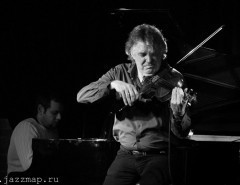 Скрипач Дидье Локвуд (Didier Lockwood) в клубе Эссе 07.04.2014