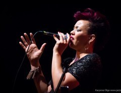 Maya Azucena (Майя Асусэна, вокал, США) и Трио Олега Бутмана