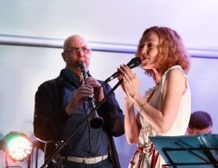 Анна Бутурлина (вокал) на летней сцене в Коломенском