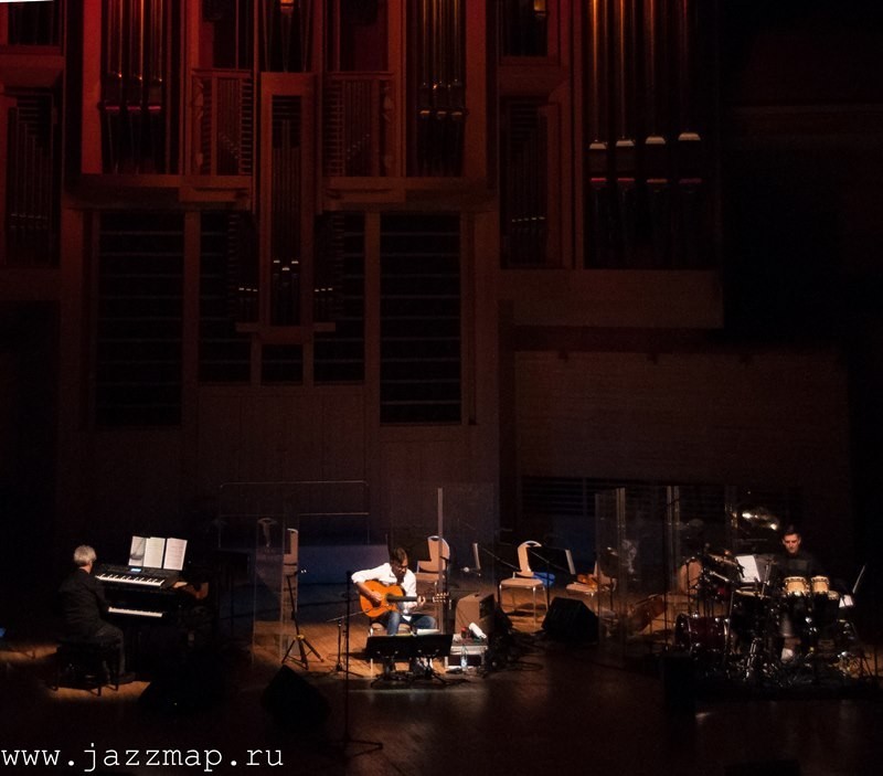 Al Di Meola выступил в Московском Международном Доме Музыки с программой, посвященной Beatles