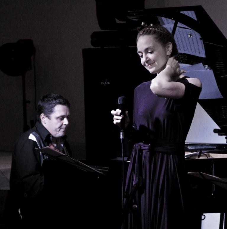 джазовый вокал, Анна Бутурлина и пианист Ивар Фармаковский, песни российских композиторов