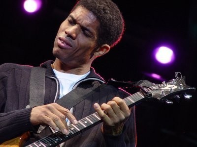 Stanley Jordan (гитарист, композитор) виртуозный исполнитель
